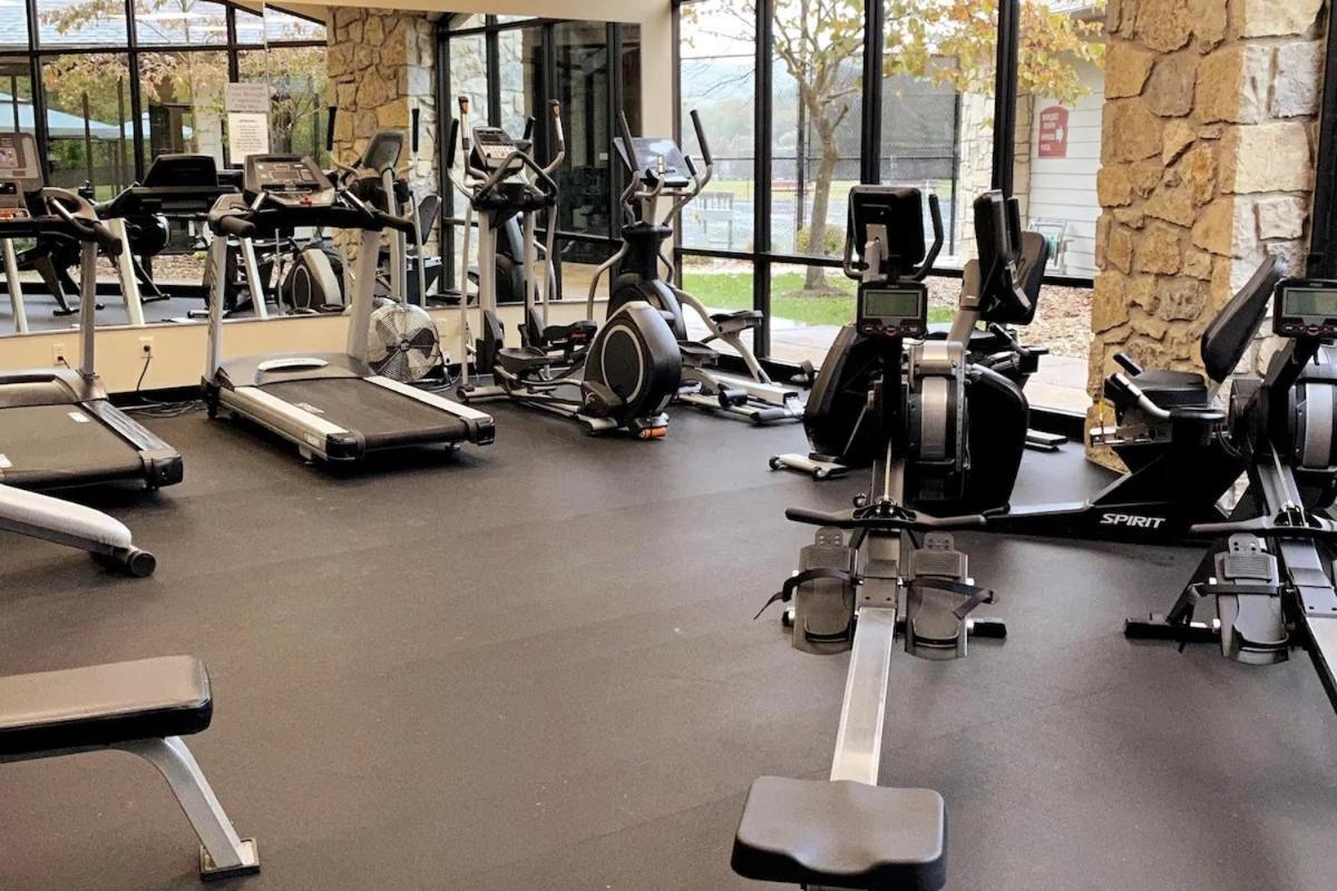 Golf On Site - Walk-In Shower - Jetted Tub - Free Attraction Tickets Included 브랜슨 외부 사진